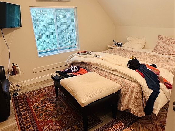 4th image of 136 Academy Hill Rd Floor 3