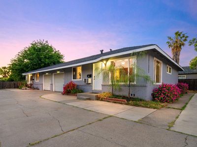 5904 40th St, Sacramento, CA, 95824