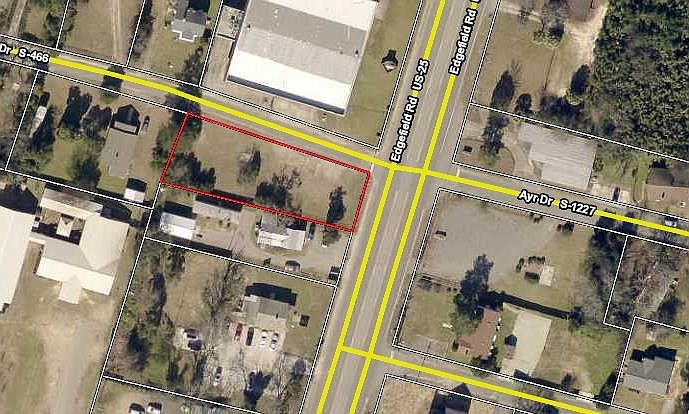 2nd image of 712 Edgefield Rd