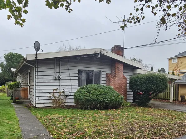 3109 F St, Vancouver, WA 98663