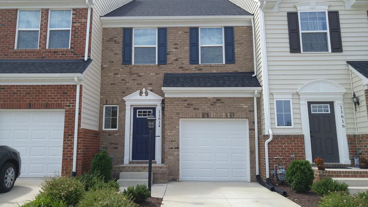 3 bed, 3.5 bath, 2109 sqft, $2,750 — Photo 1