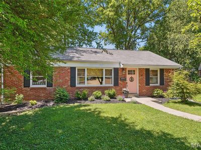 67 Turf Ct, Saint Louis, MO, 63119