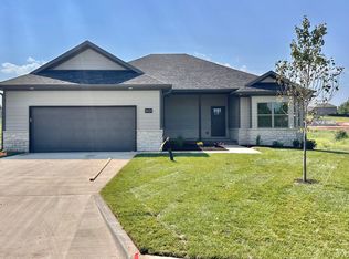2634 W Fisherman Dr, Ozark, MO 65721