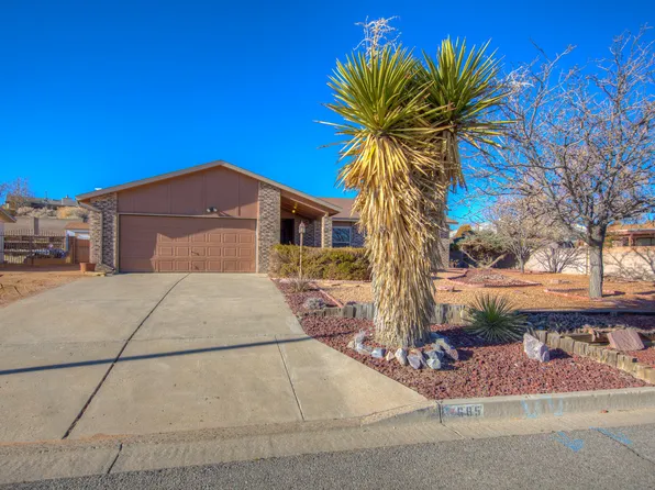 685 Saratoga Dr NE, Rio Rancho, NM 87124