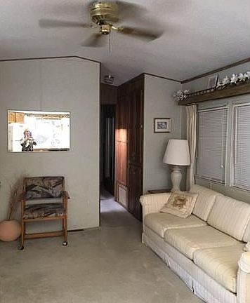 4th image of 4520 Pilgrims Way E