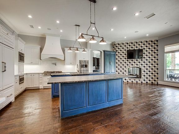 2nd image of 5001 Reserve Ct