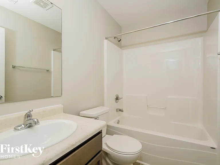 7847 Danube St — Photo 14