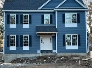 14 Martin Rd, Reading, MA 01867