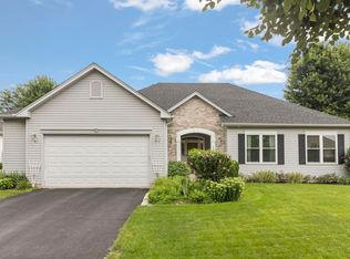 2168 Whitetail Dr, Aurora, IL 60503