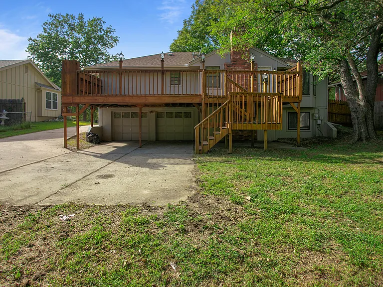 3513 NE Stanton St — Photo 26