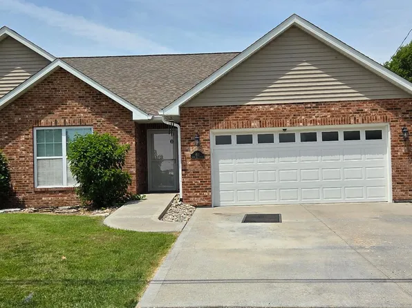413 S Main St, Millstadt, IL 62260