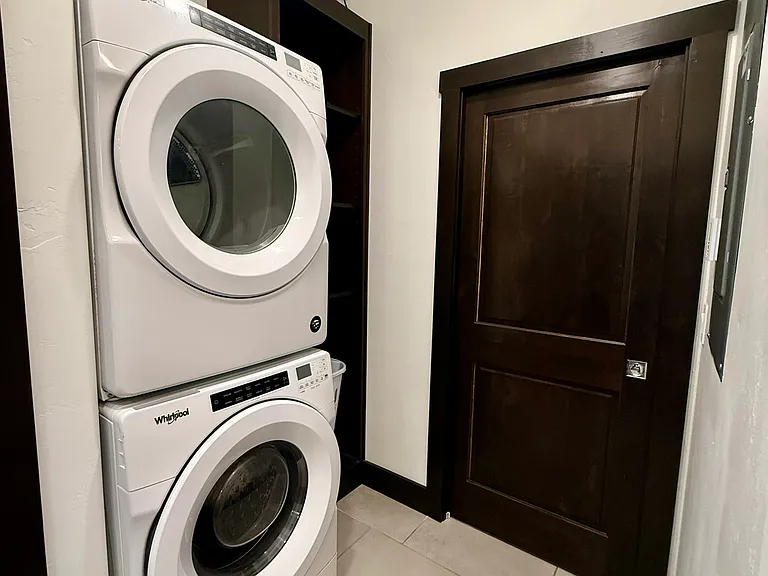 106 E Jasper Ave #202 — Photo 6