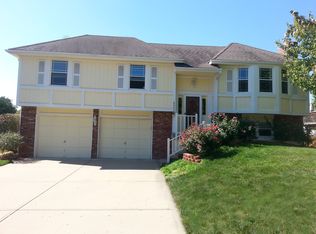 8602 N Lathrop Ave, Kansas City, MO 64155