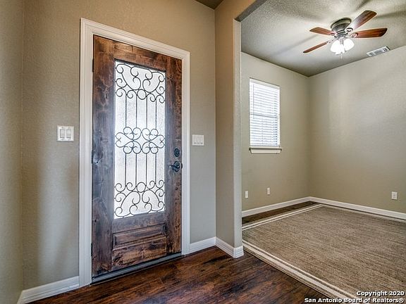 3rd image of 109 Sunrise Dr