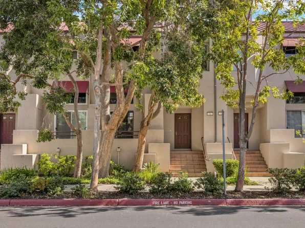 31 E Court Ln, Foster City, CA 94404