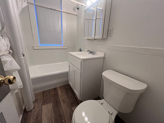 3rd image of 1637 Commonwealth Ave #27