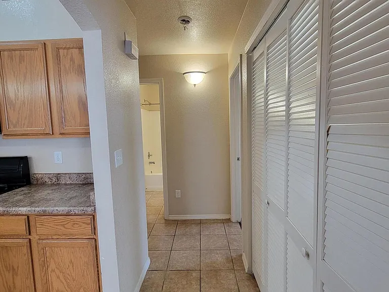 14211 Otter Point Dr — Photo 29