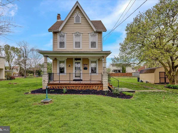625 Water St, Shoemakersville, PA 19555