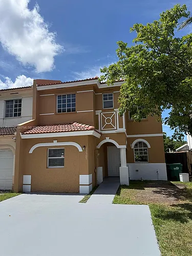 13567 SW 264th Ter Photo 1