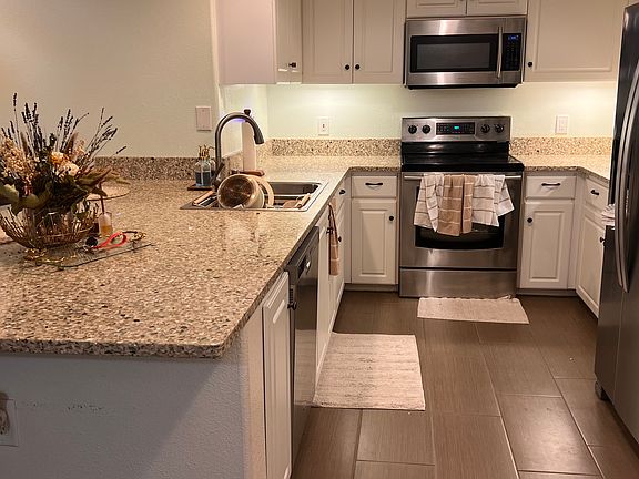 4th image of 9237 Regents Rd #208