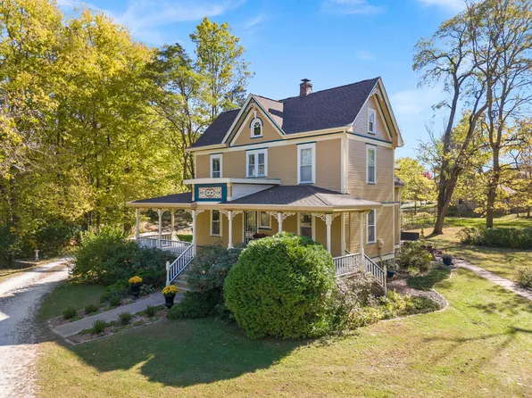 217 N Rustic Rd, East Peoria, IL 61611