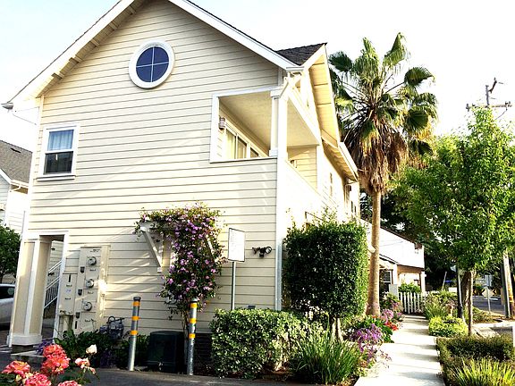 3rd image of 10058 Orange Ave