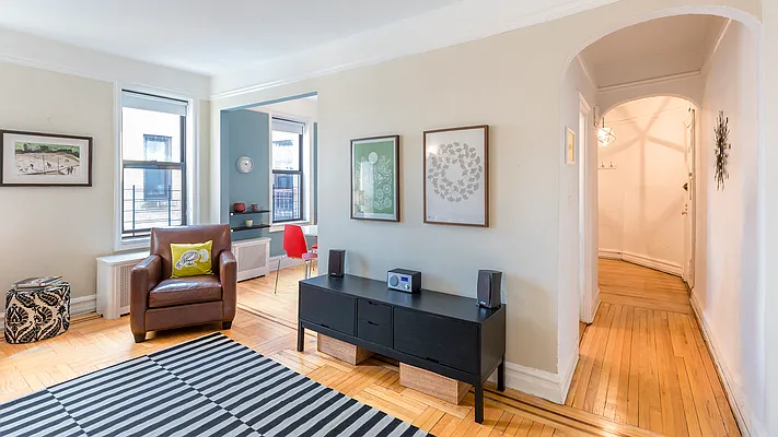 Sold by Garfield Realty  | media 3
