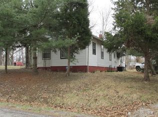 2109 Barnett Rd, Harrisburg, IL 62946