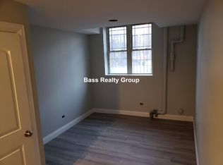 1324 W Greenleaf Ave #G, Chicago, IL 60626