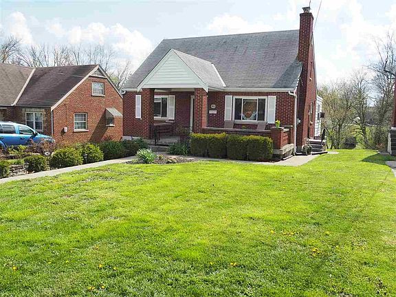 2nd image of 303 James Ave
