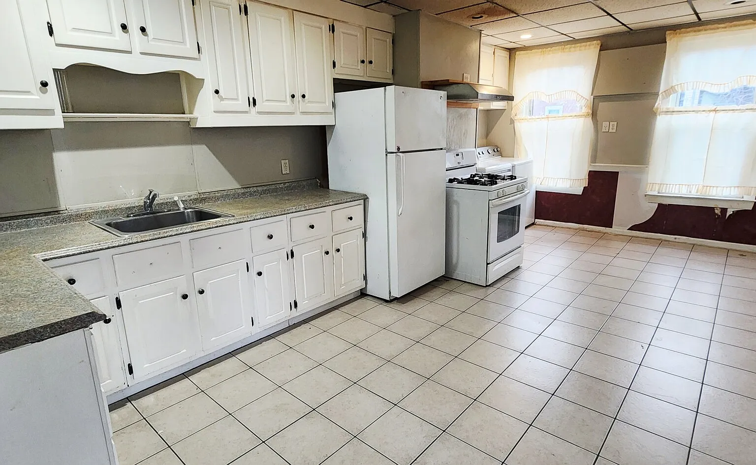 2 bed, 1.0 bath, 950 sqft, $2,500 — Photo 2