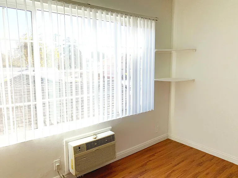 11258 Tiara St #7 — Photo 7