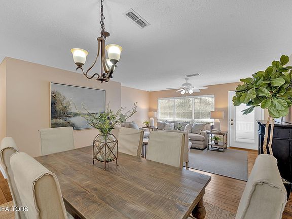 5th image of 1977 Locarno Dr