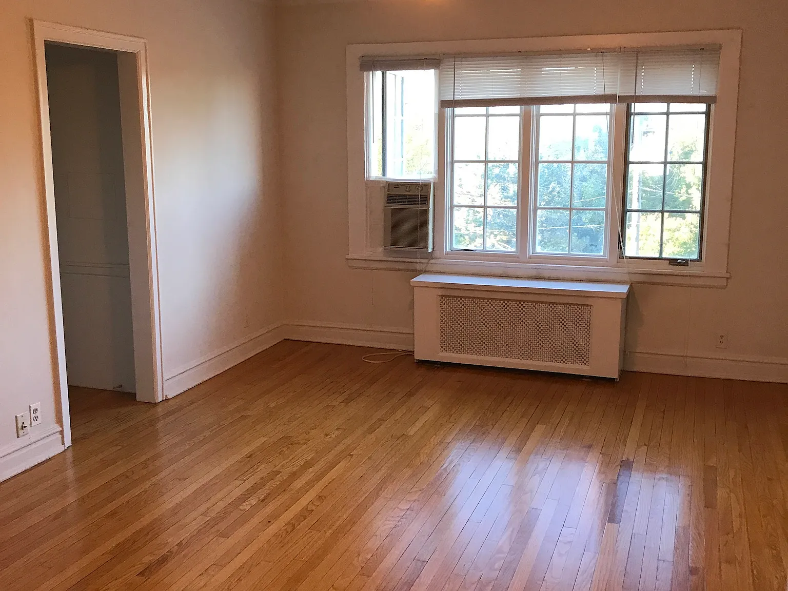 458 Winnetka Rd — Photo 4