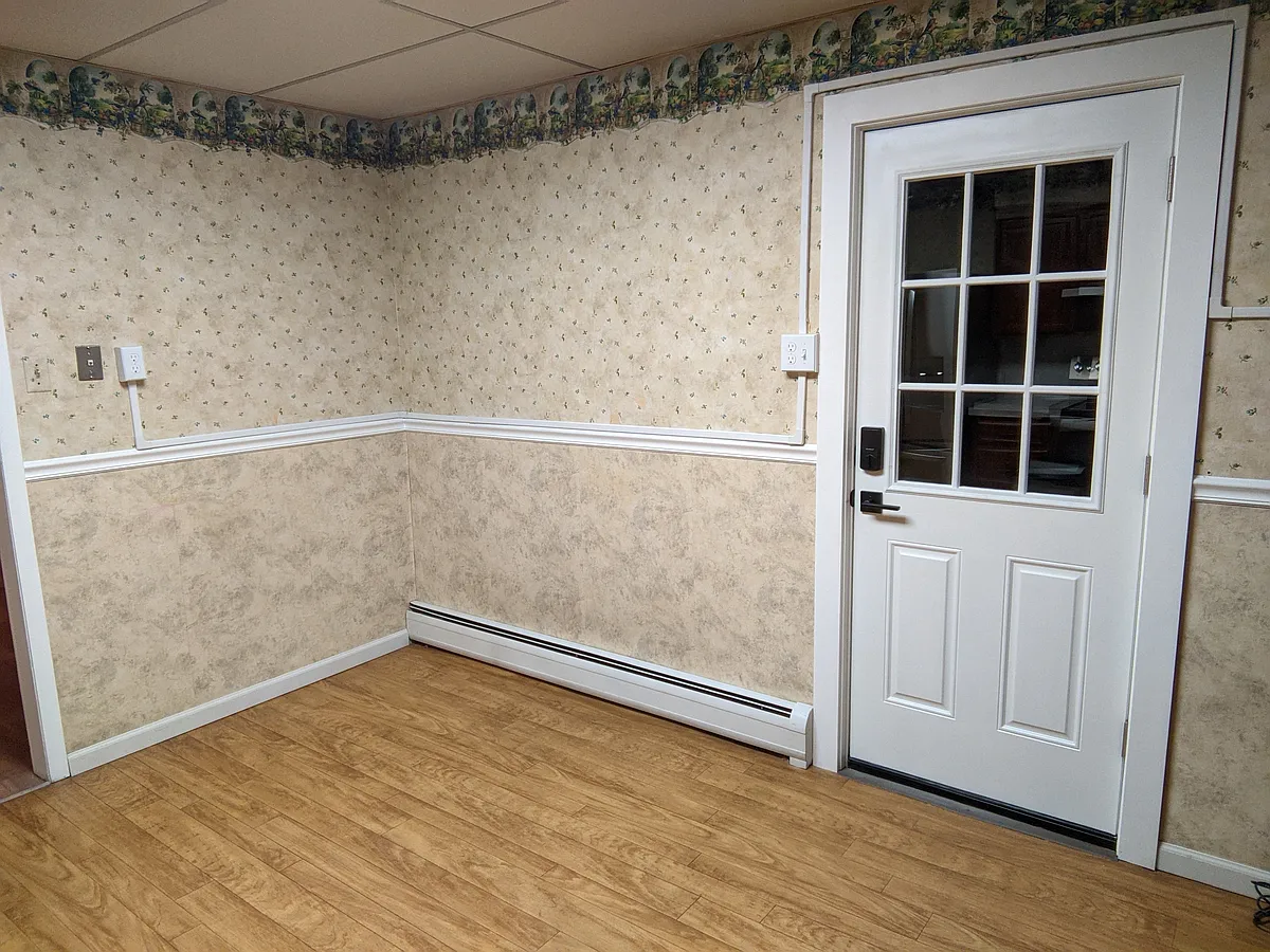 Building Photo - 245 E Water St #1