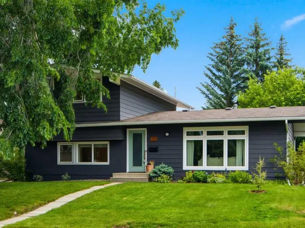 12412 W Lake Christina Rd SE, Calgary, AB T2J 2R8
