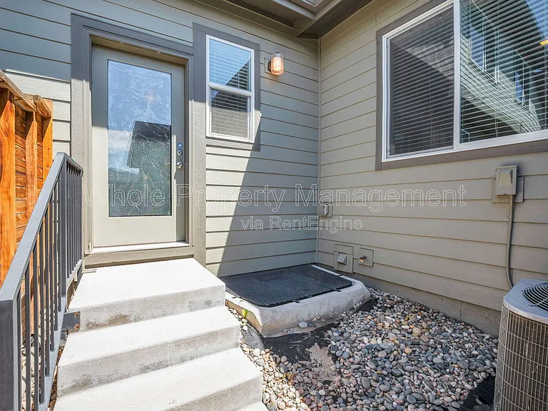 5829 N Beeler St — Photo 28