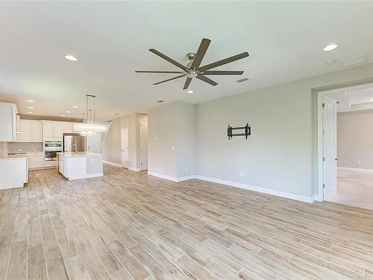 4745 Antrim Dr — Photo 36