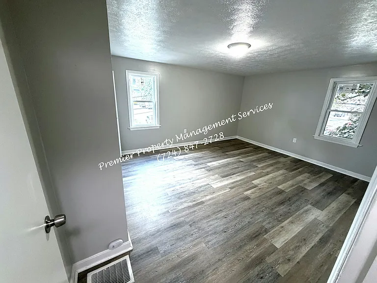 1600 4th Ave — Photo 7
