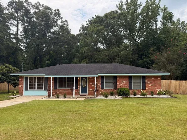 171 Merrydell Dr, Ozark, AL 36360