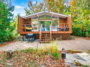 3595 Glenhaven Beach Rd, Innisfil, ON L9S2Z2