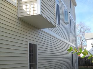 42 Point Beach Dr, Milford, CT 06460