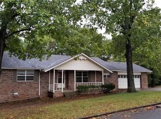 8591 Par Ln, Rogers, AR 72756