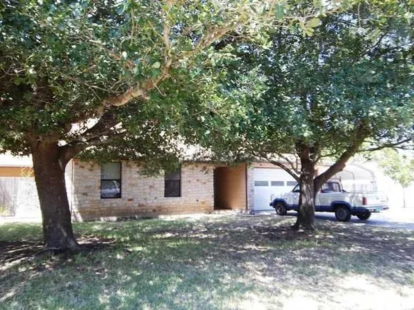 208 Arikara St, Buda, TX 78610