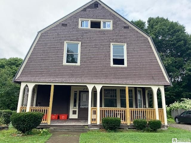 2nd image of 27 Lakeview Ave