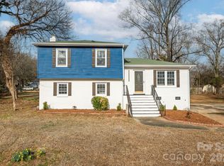 12215 Windy Wood Ct, Charlotte, NC 28273