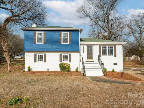 12215 Windy Wood Ct, Charlotte, NC 28273