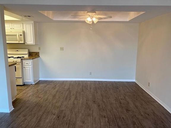 3rd image of 400 N Hollywood Way #304