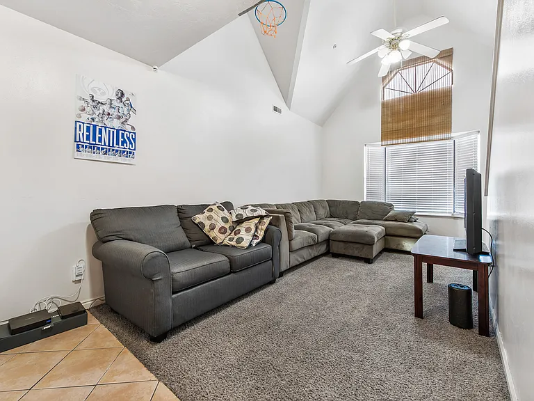 835 N 50 E #322 — Photo 4