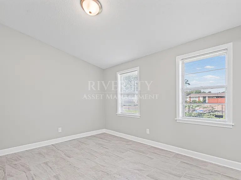 5040 Colewood Ave — Photo 14